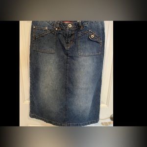 Distressed Denim Skirt Union Bay Stretch Sz 7 Junior Back Slit Casual Blue Jean.